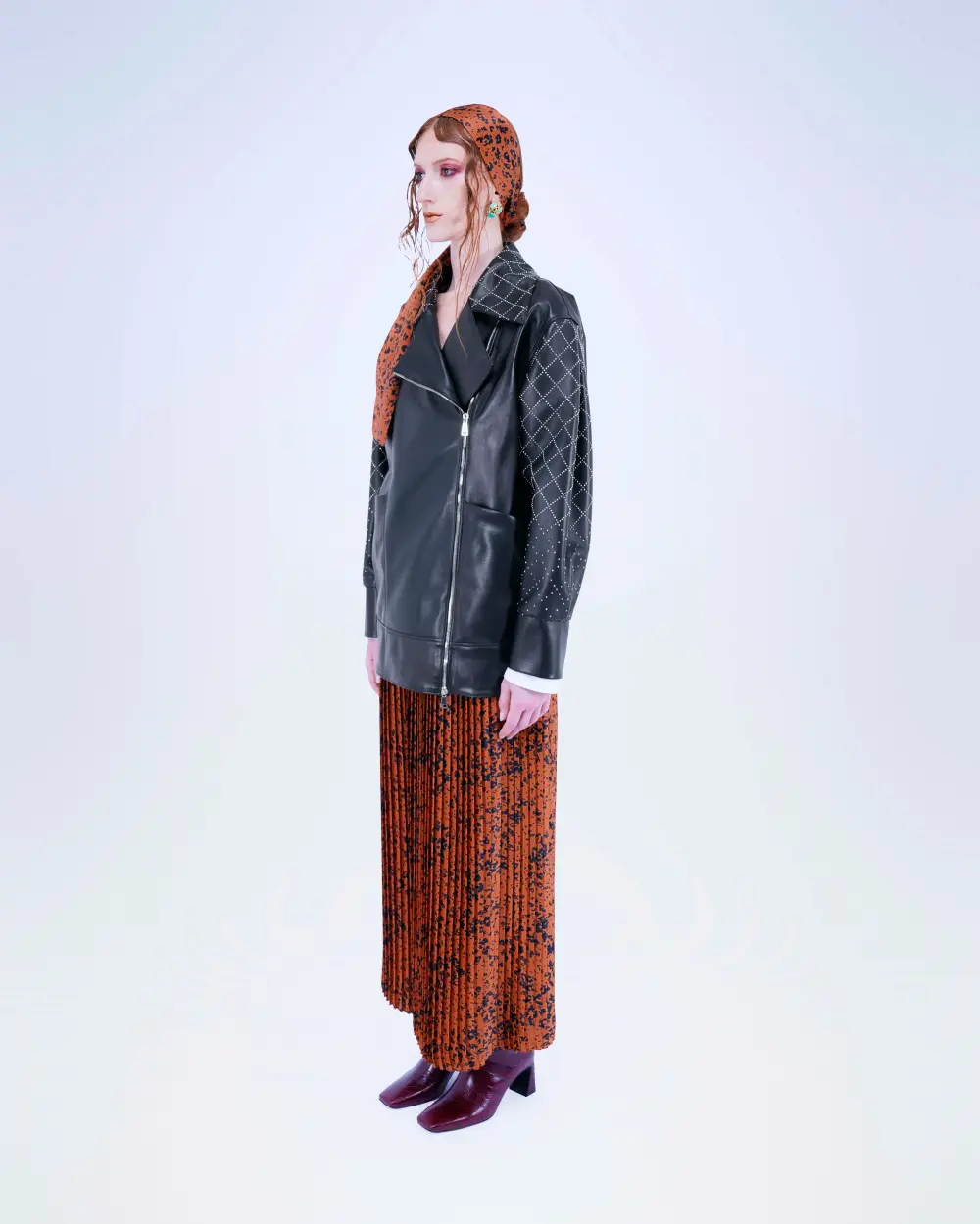BOMBER CHIODO IN VERA PELLE