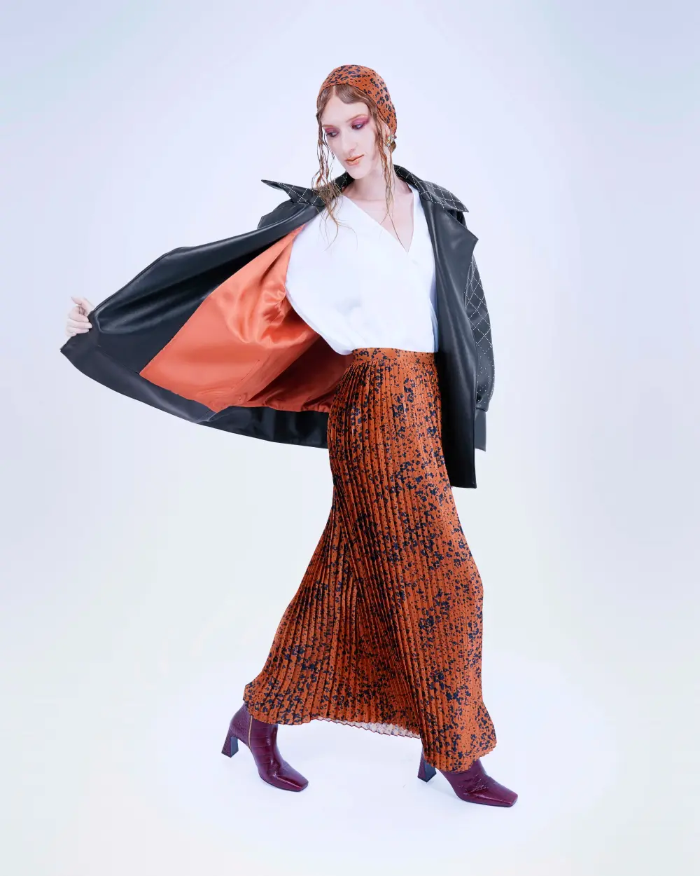 BOMBER CHIODO IN VERA PELLE