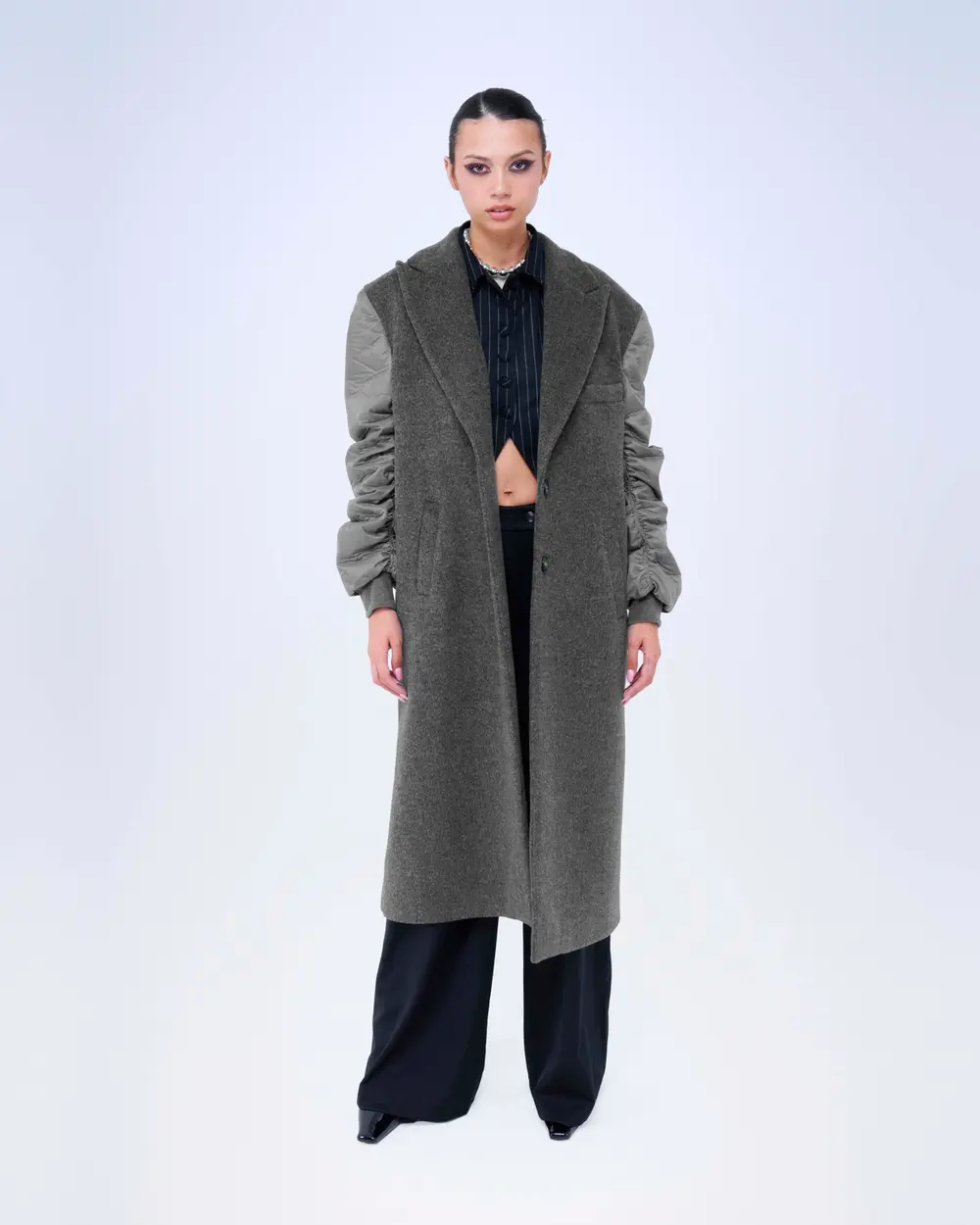 CAPPOTTO MANICHE ARRICCIATE