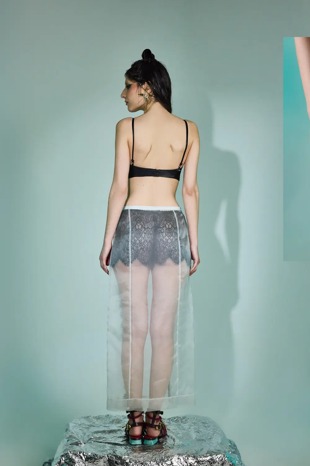 Gonna midi con pizzo