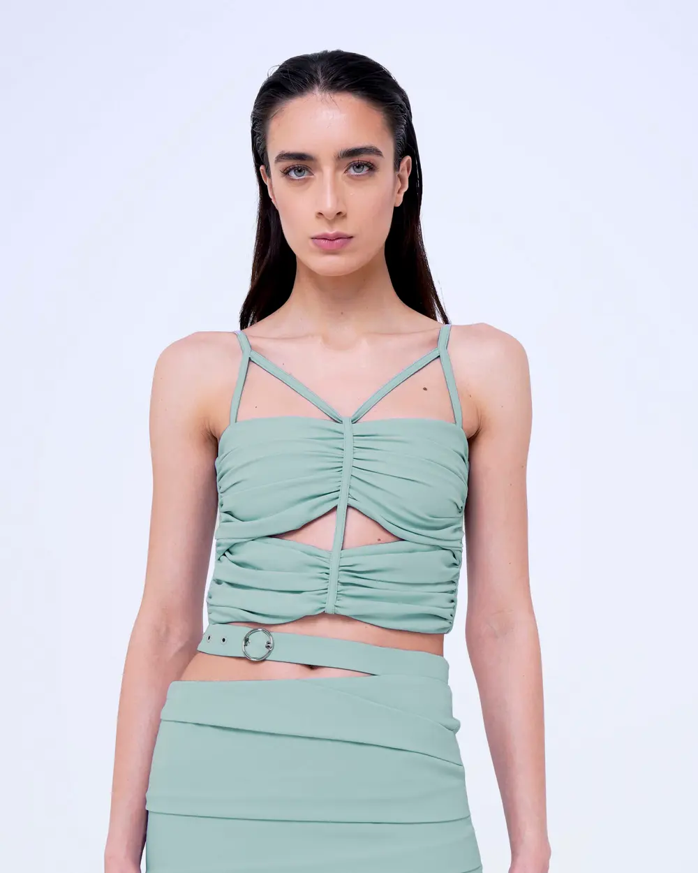 TOP CUT OUT