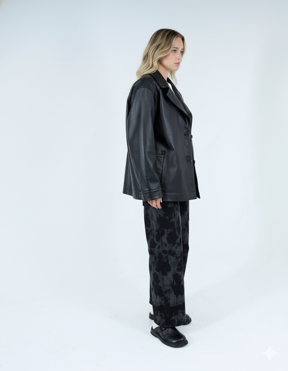 CHIODO PRINTING IN VERA PELLE