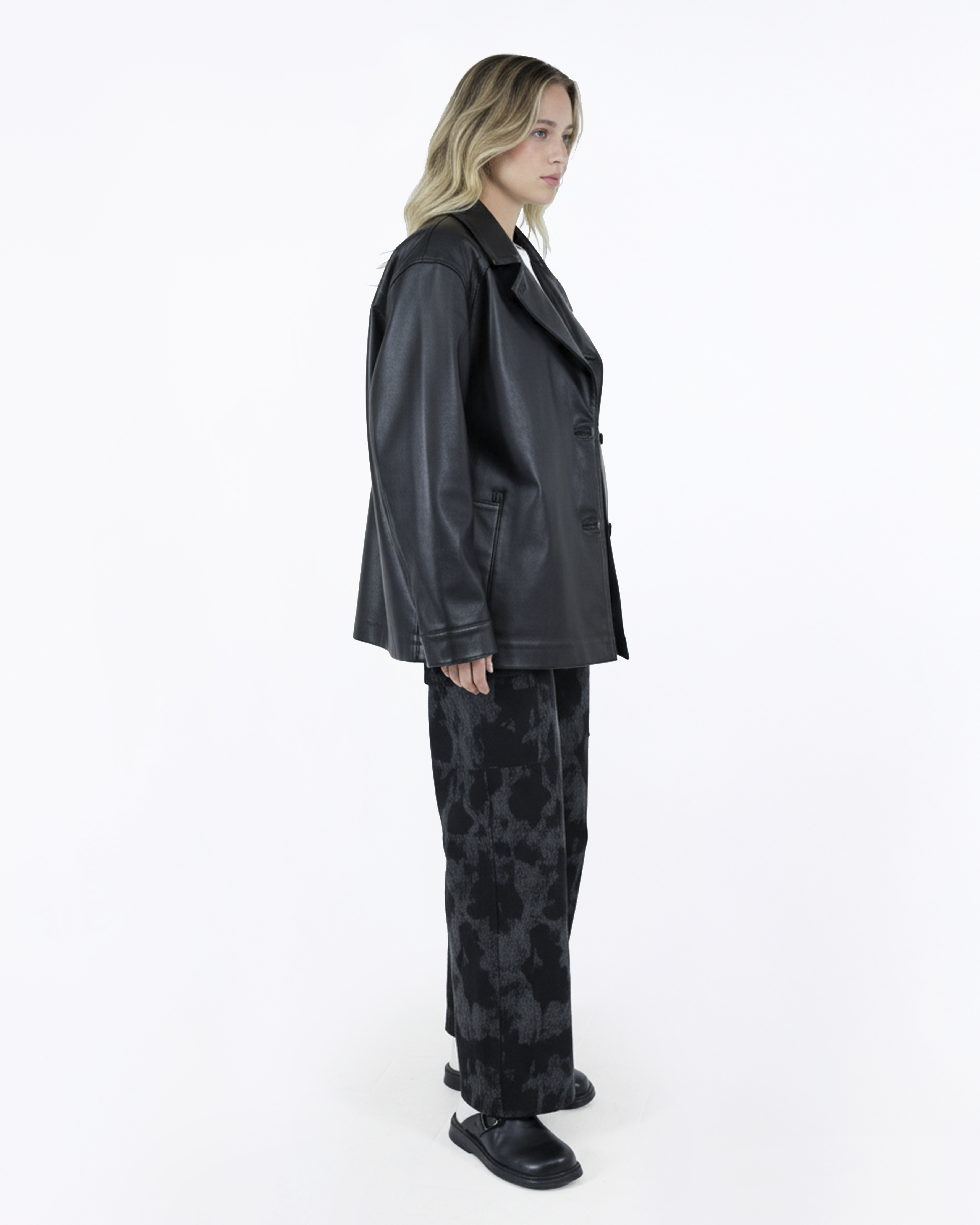 CHIODO PRINTING IN VERA PELLE