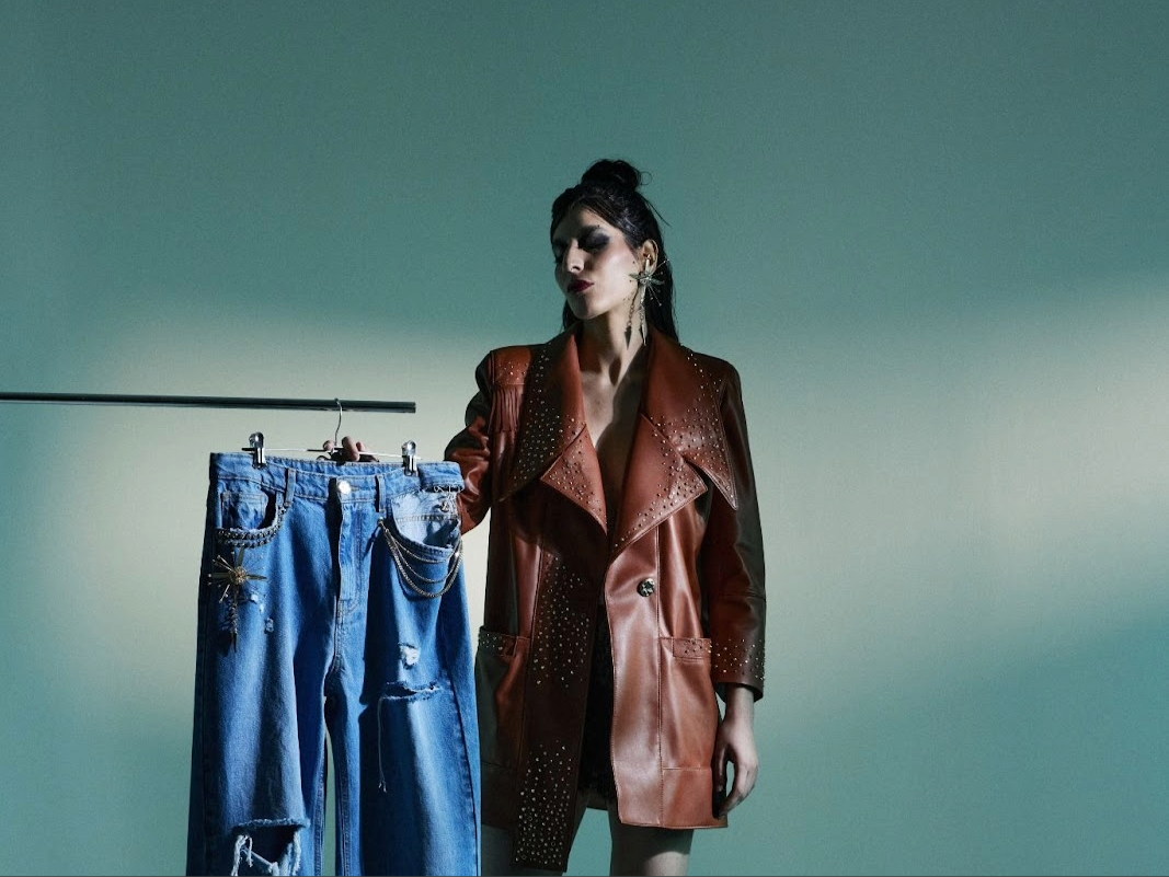 “No Pants” Trend: la rivoluzione della moda senza pantaloni.